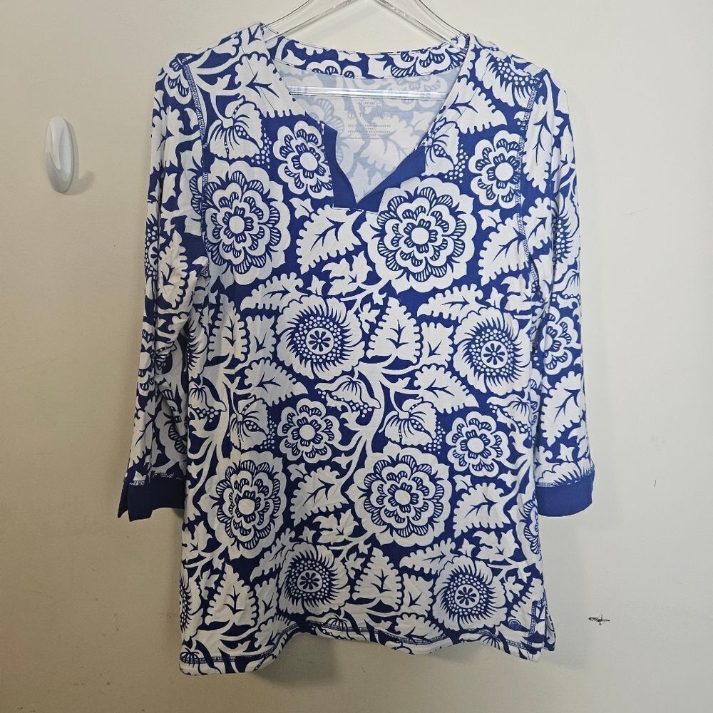 T By TALBOTS Blue Floral UPF 50+ Sun Protection Stretch Knit  Tunic Top Medium